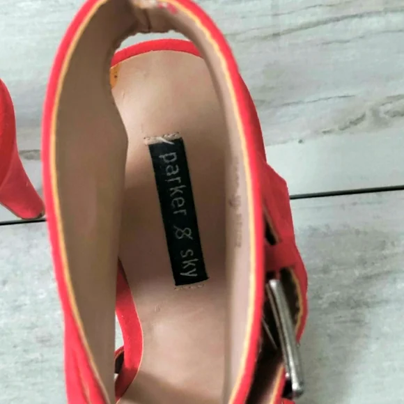 Parker and sky ankle strap heels - Picture 7 of 8